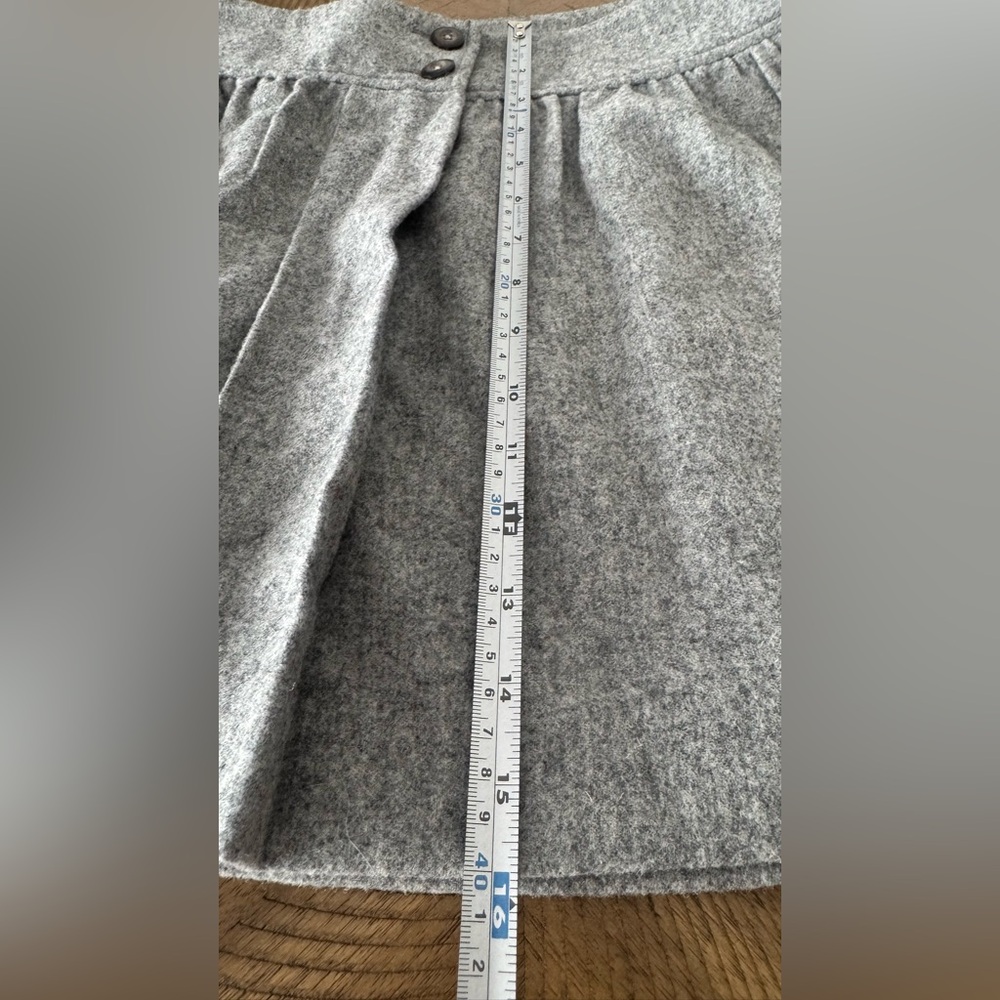 🩶 Wool Skirt with Button Detail & Side Pockets - size 6 - Picture 7 of 12